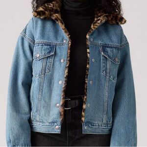 Levi's 90’s Fur Trucker Jacket